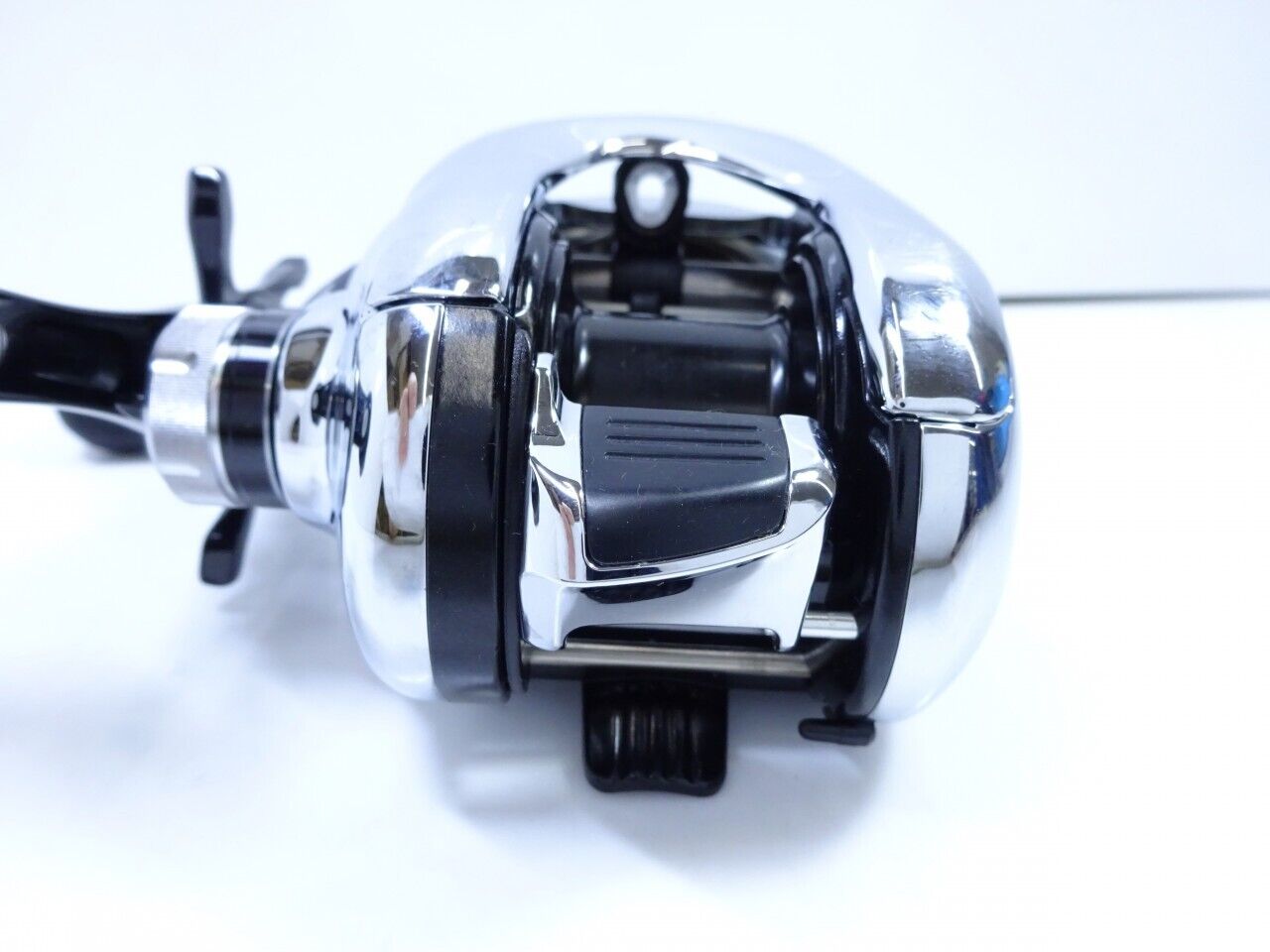 Shimano 12 ANTARES HG Left Handle Baitcast Reel Gear Ratio 7.4:1 F/S from Japan