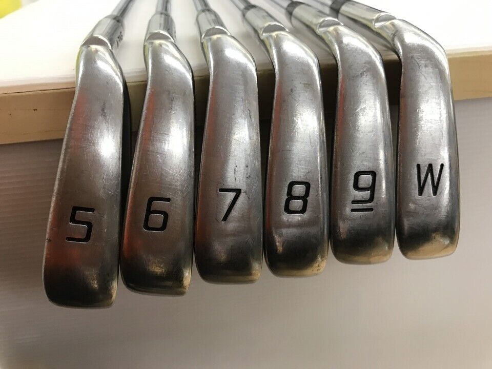 Ping i Series E1 Black Dot Iron set 5-Pw NS Pro MODUS 3 TOUR 105 Flex-S F/S JPN