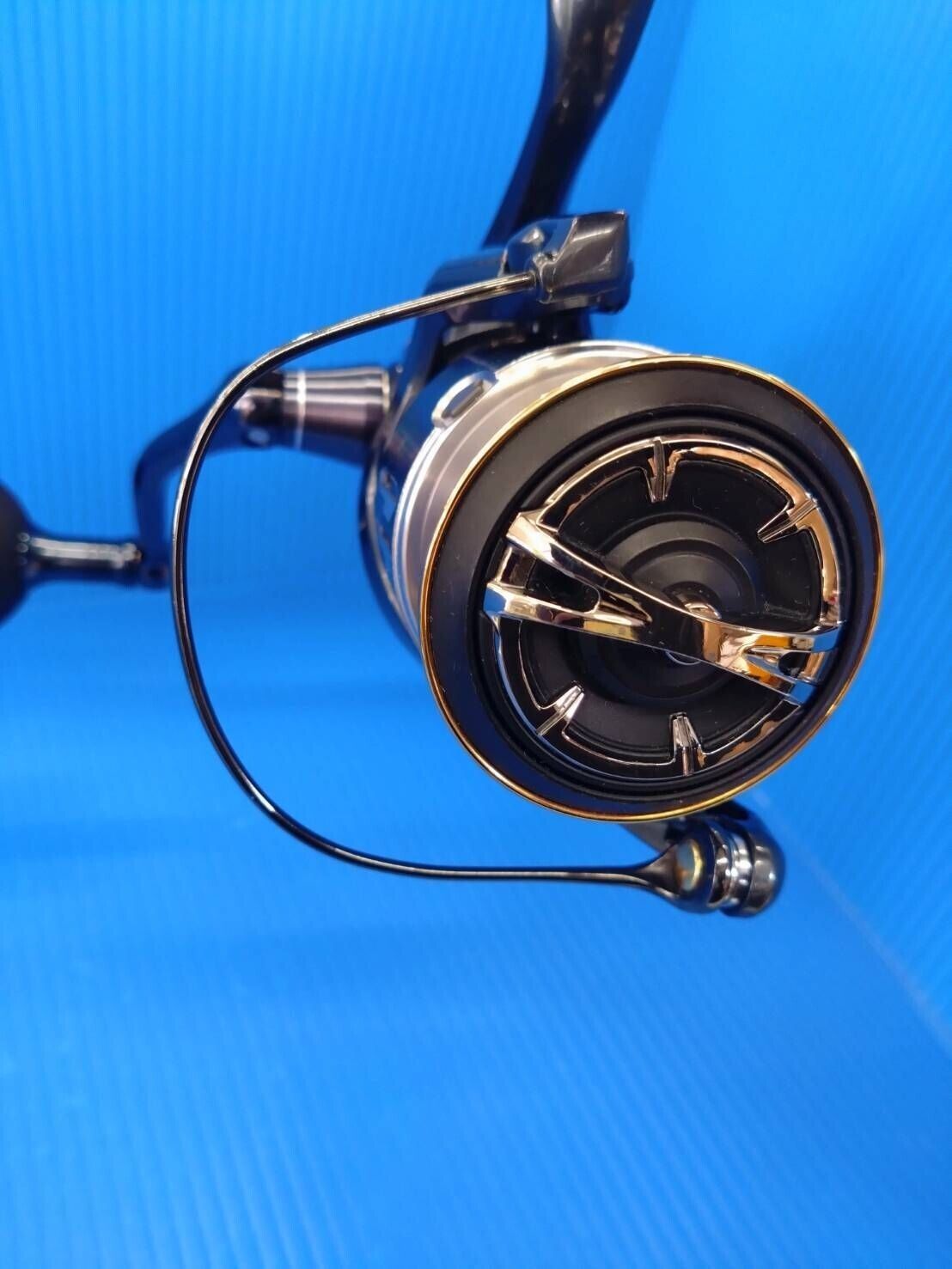 Shimano 21 TWIN POWER XD 4000XG Spinning Reel 245g Gear Ratio 6.2:1 F/S from JP