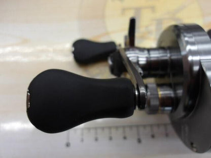 Shimano 17 Calcutta Conquest BFS HG-L Baitcasting Reel Free Shipping from Japan