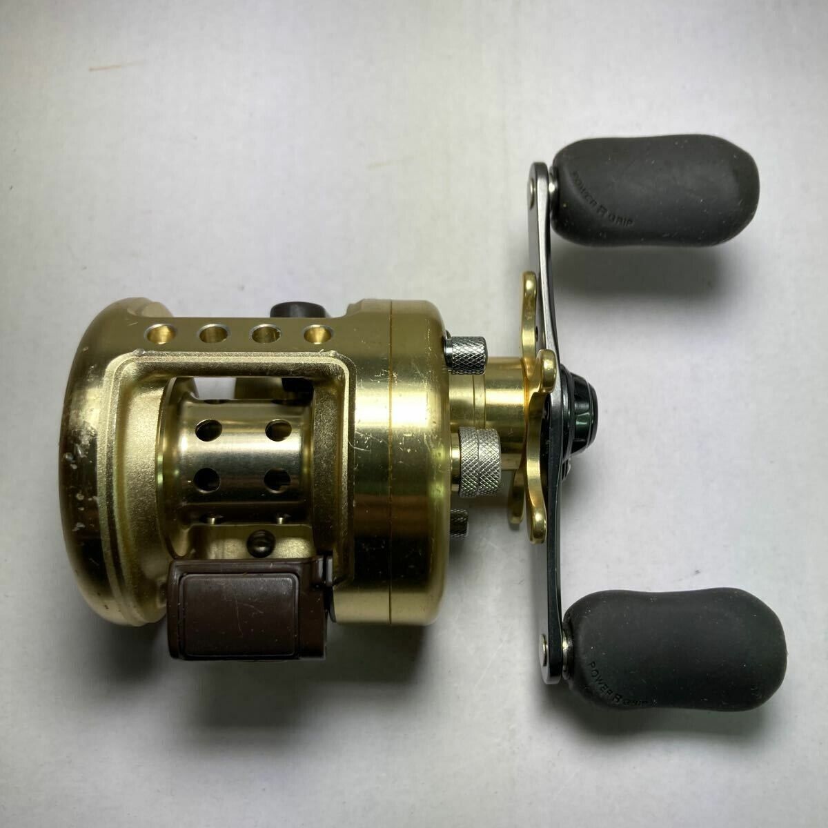 Shimano Calcutta 50XT R-H Baitcasting Reel 185g Gear Ratio 5.0:1 F/S from Japan