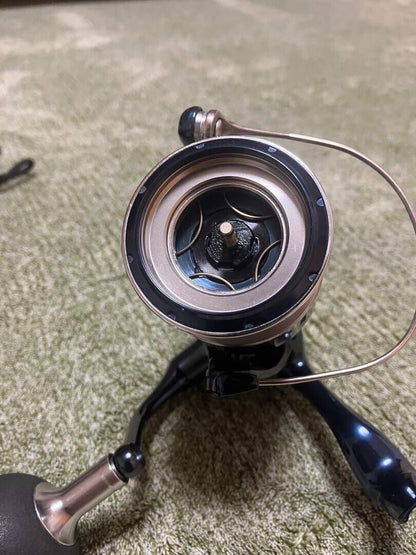 Shimano 21 TWIN POWER XD 4000PG Spinning Reel 245g Gear Ratio 4.4:1 F/S from JPN