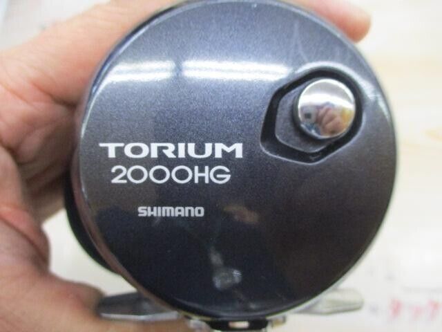 Shimano 20 TORIUM 2000HG R-H Baitcast Reel 555g Gear Ratio 6.2:1 F/S from Japan