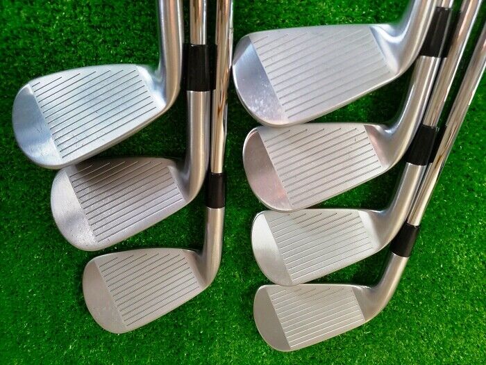 Titleist T-MB 718 Iron Set 7pcs 4-PW Dynamic Gold AMT/S200 Rigth Golf from Japan