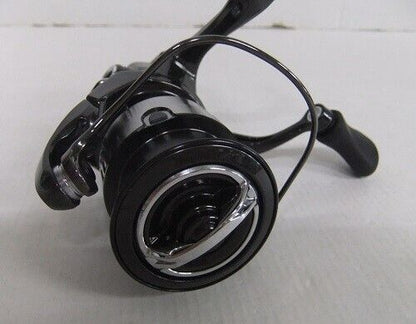 Shimano 23 VANQUISH C2500S Spinning Reel 150g Gear Ratio 5.1:1 F/S from Japan