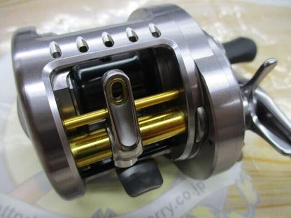 Shimano 09 CALCUTTA CONQUEST 201DC Left Baitcasting Reel Gear 5.0:1 F/S from JP