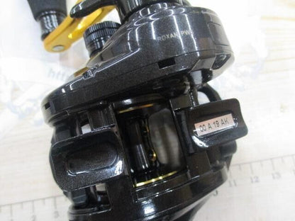 Abu Garcia ROXANI POWERSHOOTER 8.0:1 Right-handed Baitcast Reel F/S from Japan