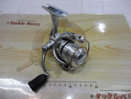 Daiwa 11Caldia 2004 Spinning Reel 2011 Fishing from Japan