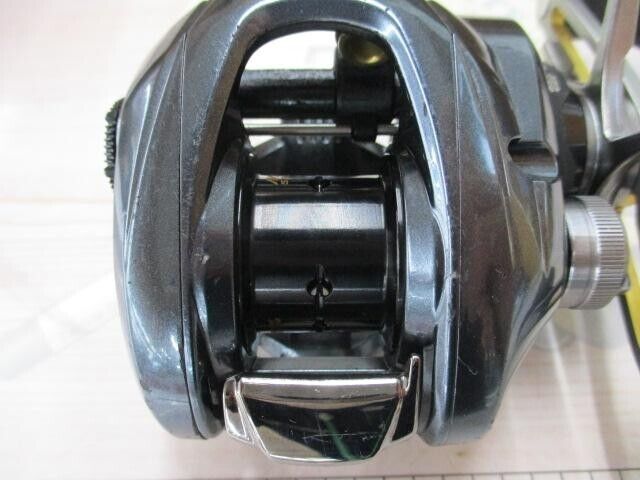 Shimano 22 ALDEBARAN BFS XG 8.9:1 Right Handle Bait Casting Reel F/S from Japan