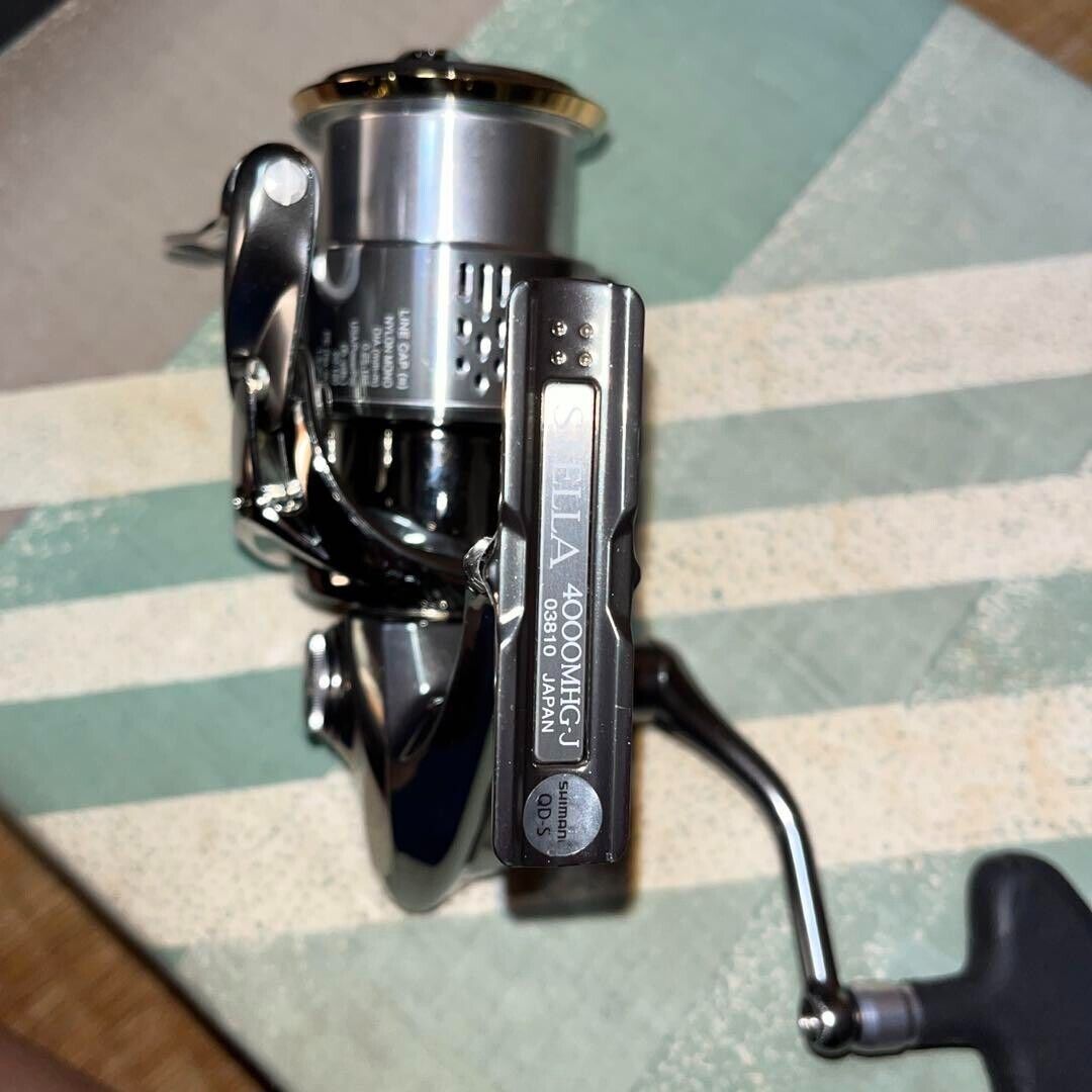 Shimano 18 STELLA 4000MHG Spinning Reel Gear Ratio 5.8:1 255g F/S from Japan