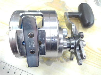 Daiwa Saltiga Z20 RH Baitcasting Reel Gear Ratio Saltwater Game Fishing Japan