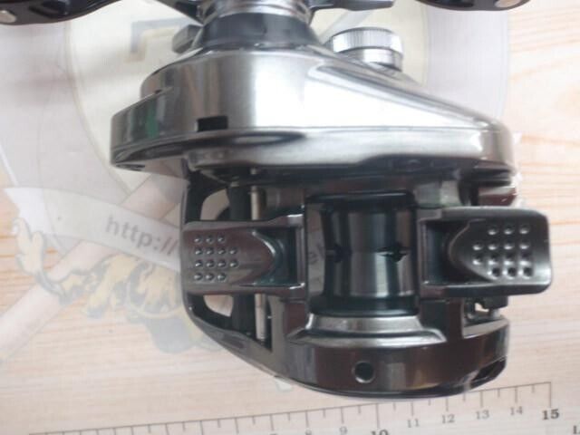 Shimano 20 METANIUM HG Left Handle Baitcast Reel Gear Ratio 7.1:1 F/S from Japan