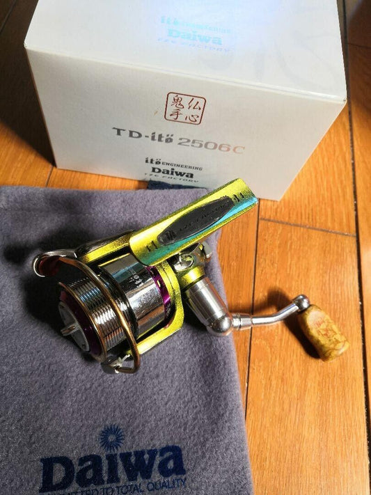 Daiwa MEGABASS TD-ito 2506C Spinning Reel Lim. Gear Ratio 5.9:1 F/S from Japan