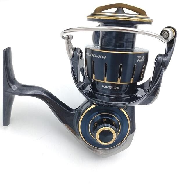 Daiwa 23 SALTIGA 4000-XH Spinning Reel 345g Gear Ratio 6.2:1 F/S from Japan