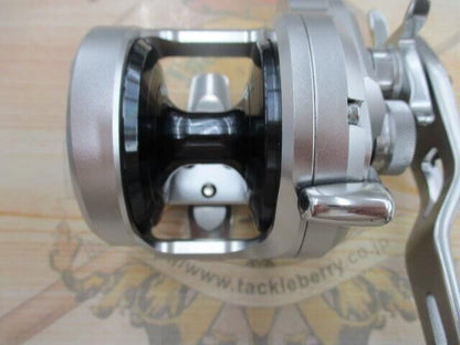 Shimano 17 OCEA JIGGER 1500PG Baitcast Reel Right Hand Gear 5.1:1 F/S from Japan