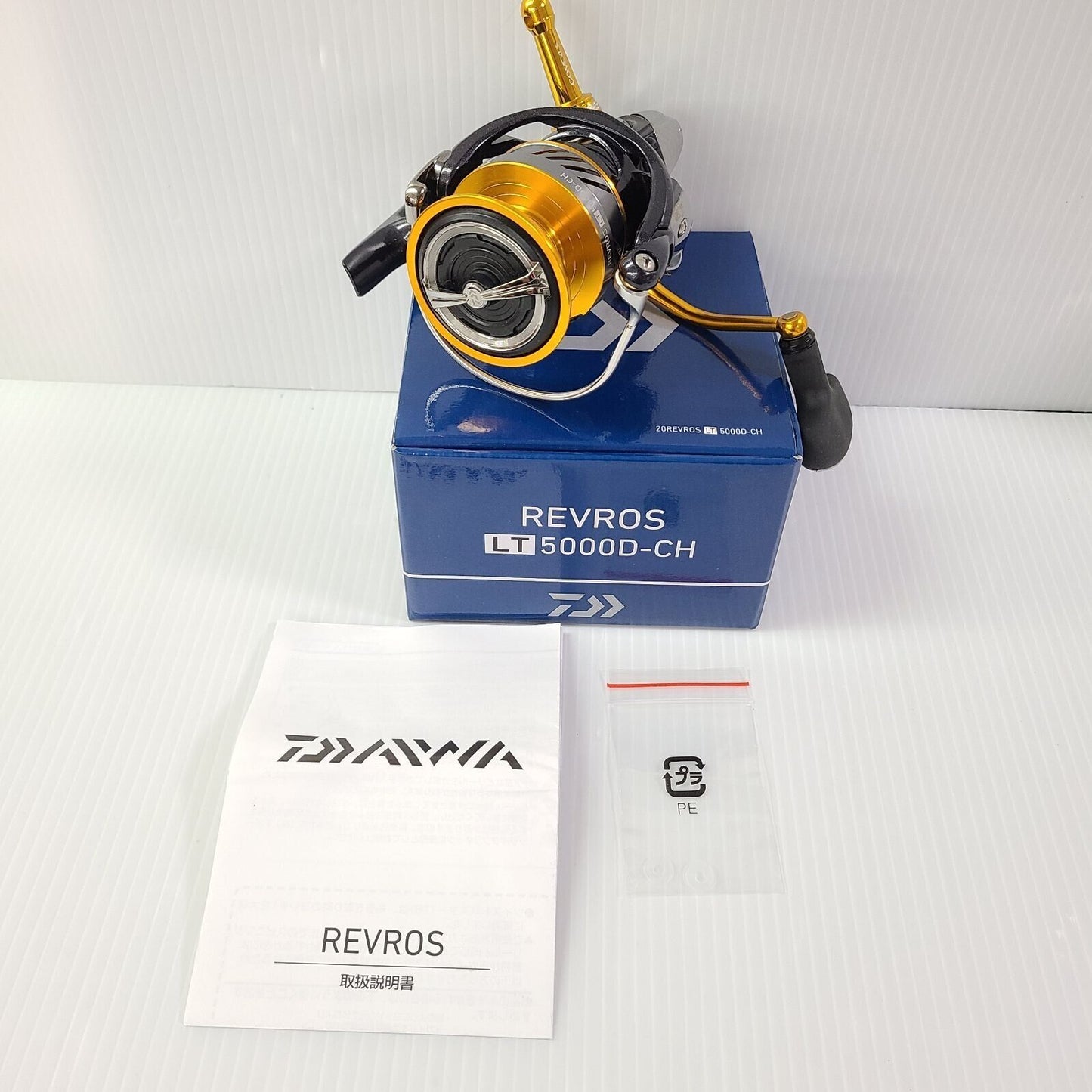 Daiwa 20 Revros LT5000D-CH Spinning Reel Gear Ratio 5.6:1 Free Shipping from JP
