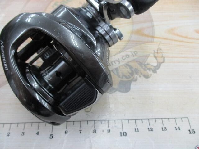 Shimano 23 METANIUM 100HG Right Handed Bait Reel Gear Ratio 7.1:1 F/S from Japan