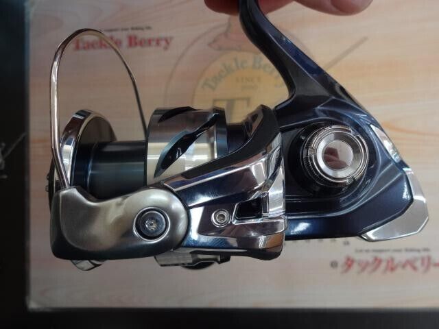 Shimano 21 TWIN POWER SW 6000PG Spinning Reel Gear Ratio 4.6:1 F/S from Japan