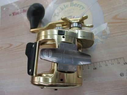 Shimano Ocea Jigger 3000P 565g Baitcast Reel Gear Ratio 5.1:1 F/S from Japan