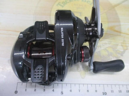 Shimano SCORPION 71 Left Handle Baitcast Reel Gear Ratio 6.3:1 F/S from Japan