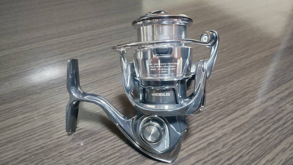 Daiwa 22 EXIST LT2500S-XH Spinning Reel 160g Gear Ratio 6.2:1 F/S from Japan