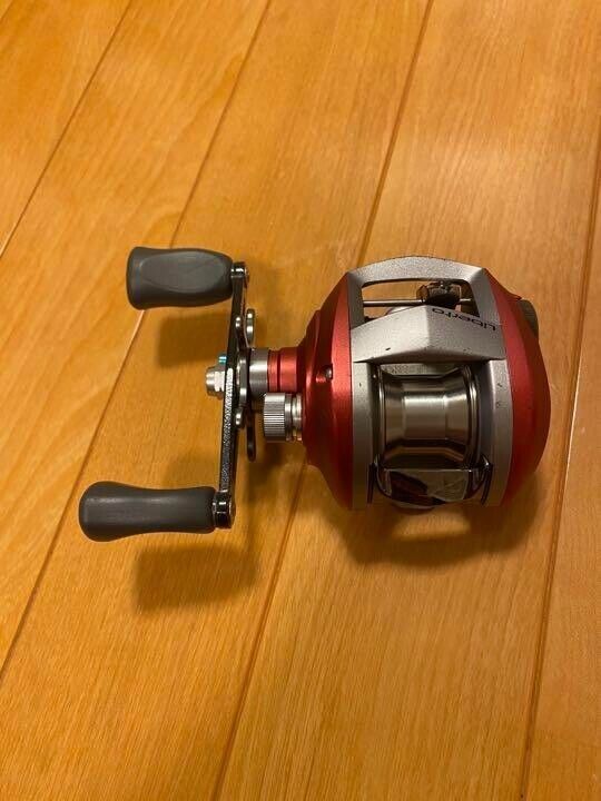 Daiwa LIBERTO PIXY AIRY Red RH Baitcast Reel Gear Ratio 5.8:1 F/S from Japan