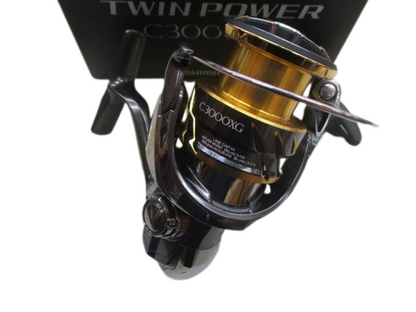 Shimano 20 TWIN POWER C3000XG Spinning Reel Gear Ratio 6.4:1 F/S from Japan