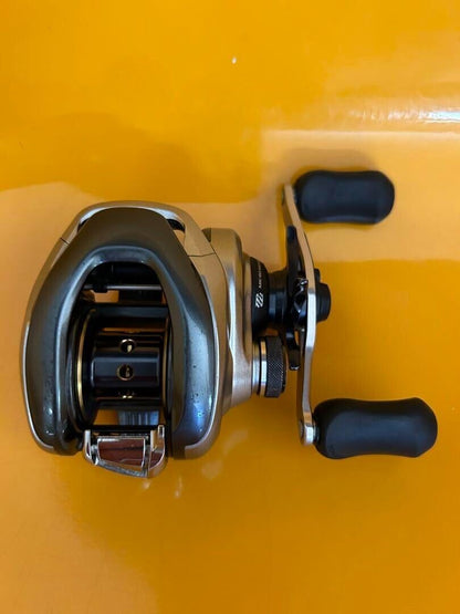 Shimano 13 METANIUM Baitcasting Reel Right Hand Gear Ratio 6.2:1 F/S from Japan