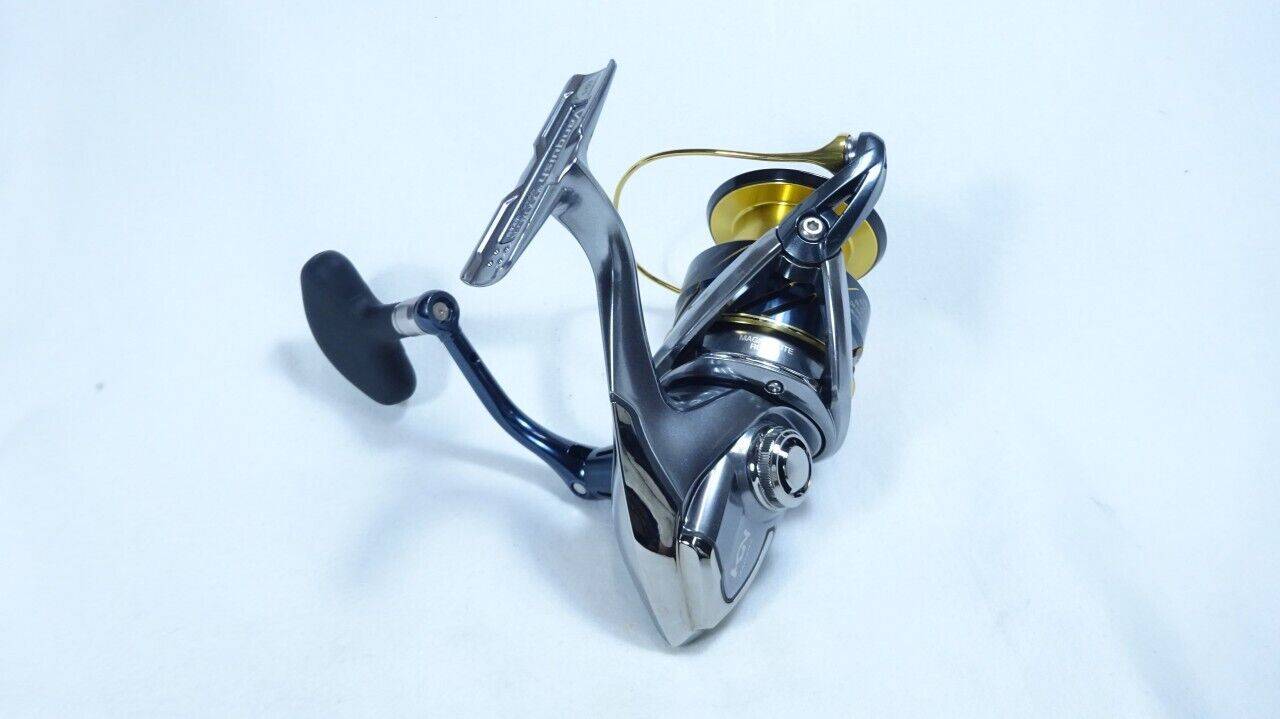 Shimano 16 VANQUISH 4000XG Spinning Reel Gear Ratio 6.2:1 240g F/S from Japan