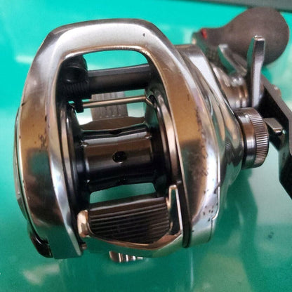 Shimano 18 Bantam MGL XG Right Baitcasting Reel Gear Ratio 8.1:1 F/S from Japan