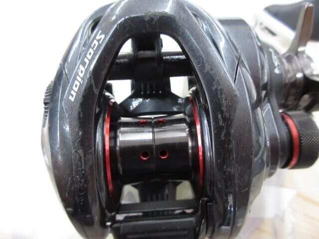 Shimano 16 SCORPION 70 HG 7.2:1 Right Handle Bait Casting Reel F/S from Japan