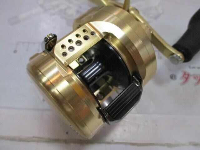 Shimano 23 CALCUTTA CONQUEST MD 300XGLH RIGHT 7.5:1 Baitcasting Reel F/S from JP