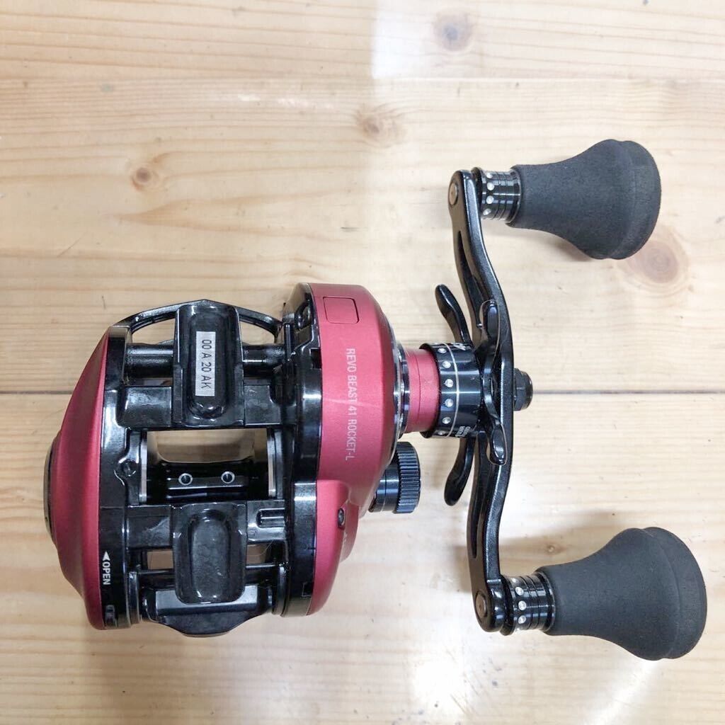 Abu Garcia REVO BEAST ROCKET 41 Left-handle Baitcast Reel Gear 9.2:1 F/S from JP