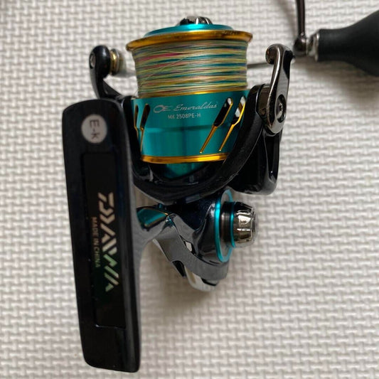 Daiwa Spinning reel 17 EMERALDAS AIR 2508PE-H Spinning Reel Fishing from Japan