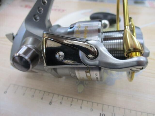 Daiwa TOURNAMENT FORCE 3500 Spinning Reel 375g Gear Ratio 4.9:1 F/S from Japan