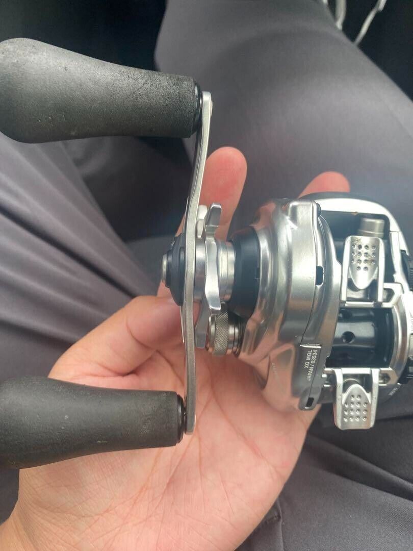 Shimano 16 Metanium MGL XG Right Baitcasting Reel Gear 8.5:1 F/S from Japan