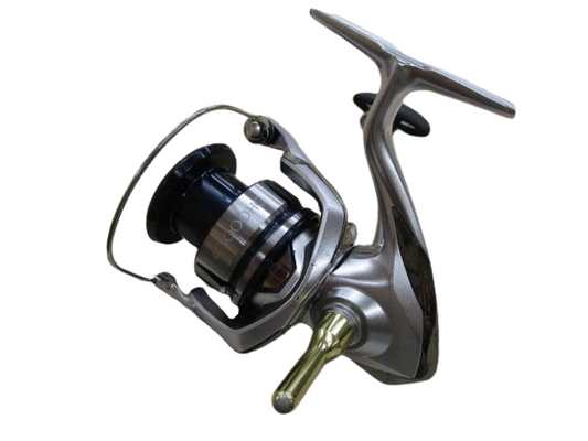 Shimano 19 STRADIC C3000HG Spinning Reel 225g Gear Ratio 6.0:1 F/S from Japan