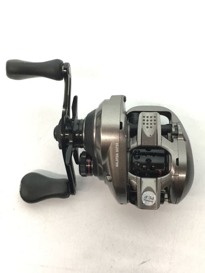 Shimano 17 SCORPION BFS R-H Baitcasting Reel Gear Ratio 6.3:1 F/S from Japan