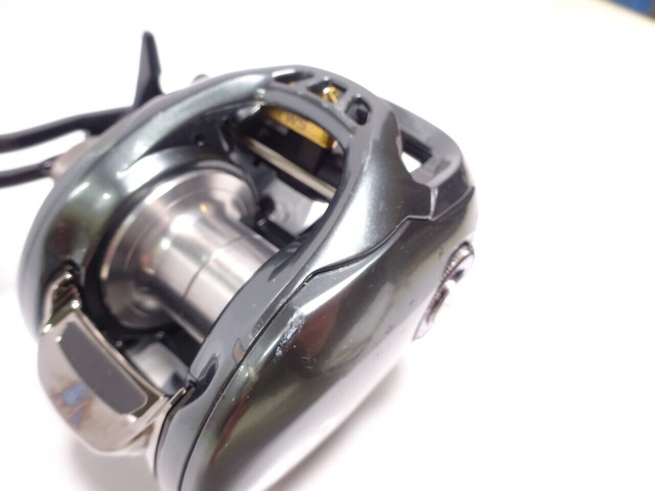 Daiwa 20 TATULA SV TW 103XHL Left Handle Shipping Reel Gear 8.1:1 F/S from Japan