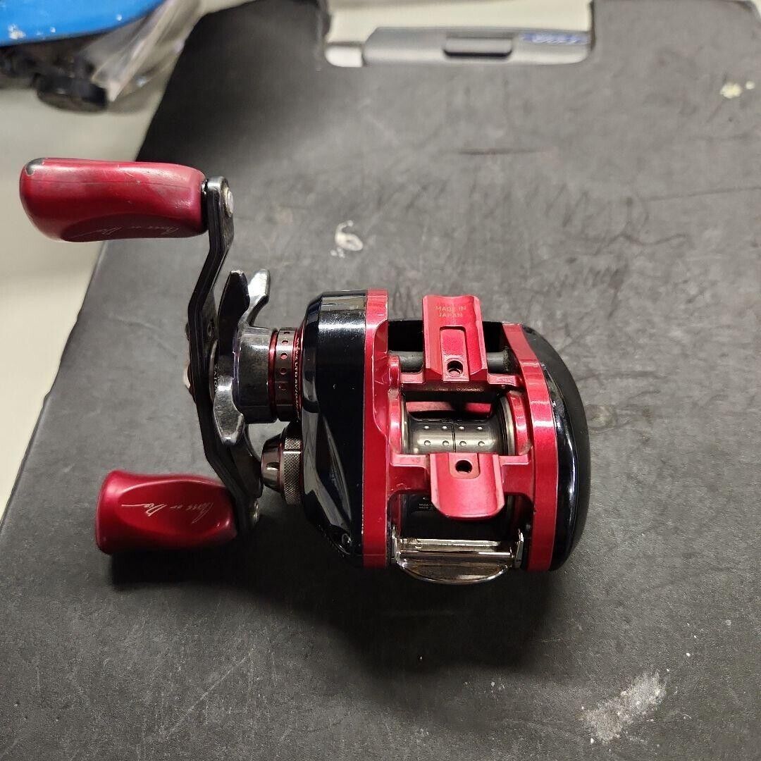 Daiwa STEEZ LIMITED SV 103H-TN Right Baitcast Reel Gear Ratio 6.3:1 F/S from JPN