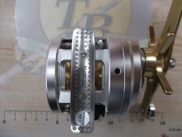 Shimano 12 Calcutta 401F Baitcast Reel Left Hand Gear Ratio 5.7:1 F/S from Japan