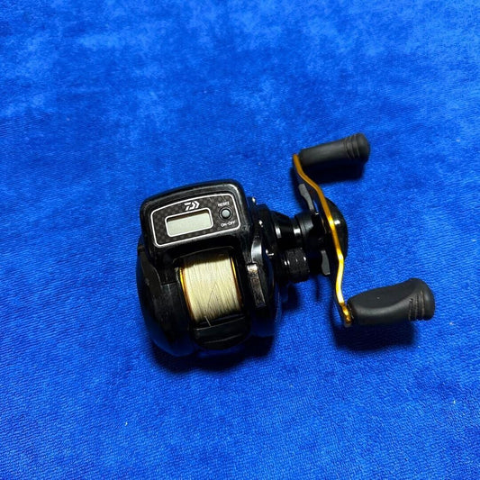 Daiwa 15 LIGHT GAME ICV 150H 6.3:1 Baitcast Reel Right Handle F/S from Japan