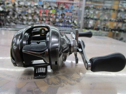 Shimano 20 METANIUM XG Right Handle Baitast Reel Gear Ratio 8.1:1 F/S from Japan