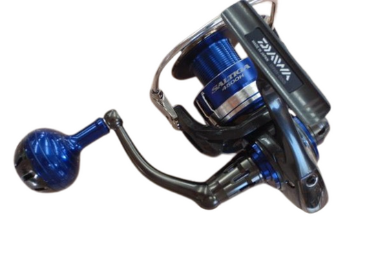 Daiwa 15 SALTIGA 4500H 5.7:1 Spinning Reel 610g Saltwater Fishing F/S from Japan