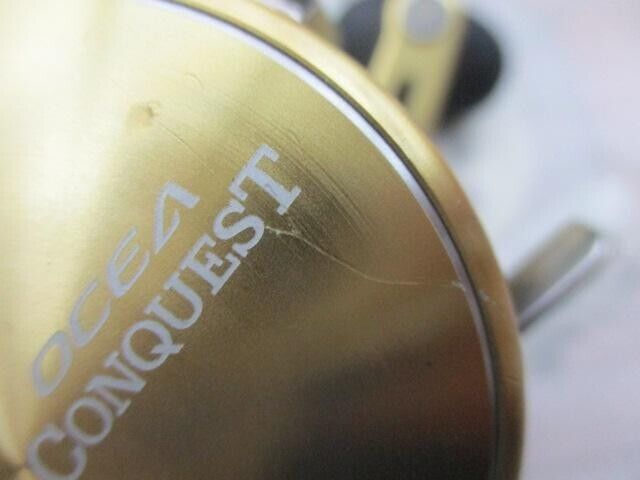 Shimano 15 OCEA CONQUEST 300HG Right Handle Bait Casting Reel F/S from Japan