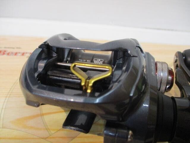 Daiwa ZILLION SV TW 1016SV SHL Baitcasting Reel Gear Ratio 7.3:1 F/S from Japan