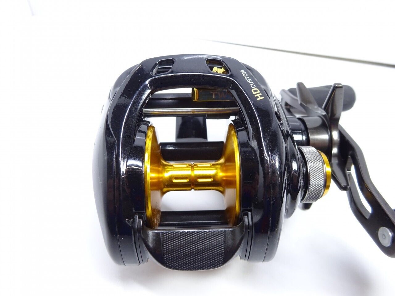 Daiwa TATULA HD CUSTOM 150H-TW Right Handle Baitcasting Reel F/S from Japan