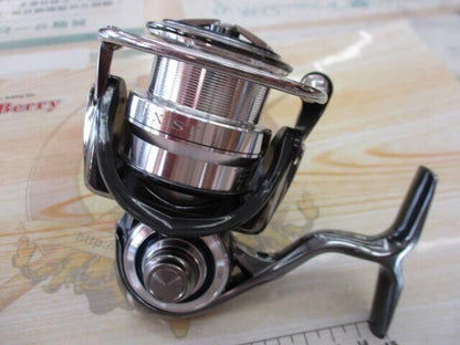 Daiwa 18 Exist LT 3000S-C Spinning Reel 5.2:1 Free Shipping from Japan