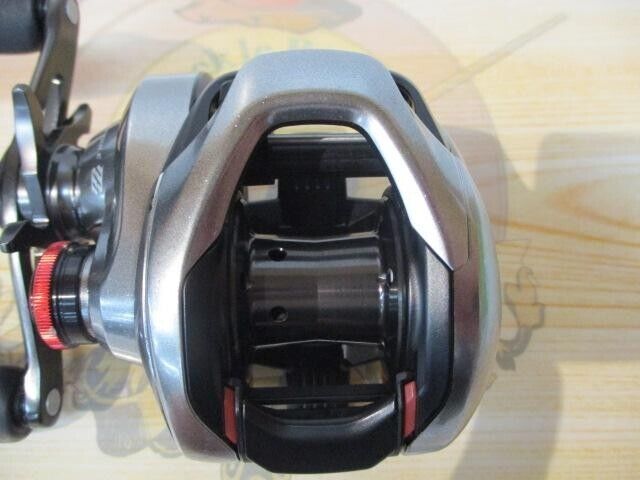 Shimano 21 SCORPION DC 151HG Left Handle 7.4:1 Baitcasting Reel F/S from Japan