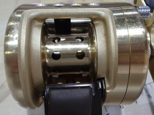 Shimano Calcutta 50XT Right Handle Baitcast Reel Gear Ratio 5.0:1 F/S from Japan